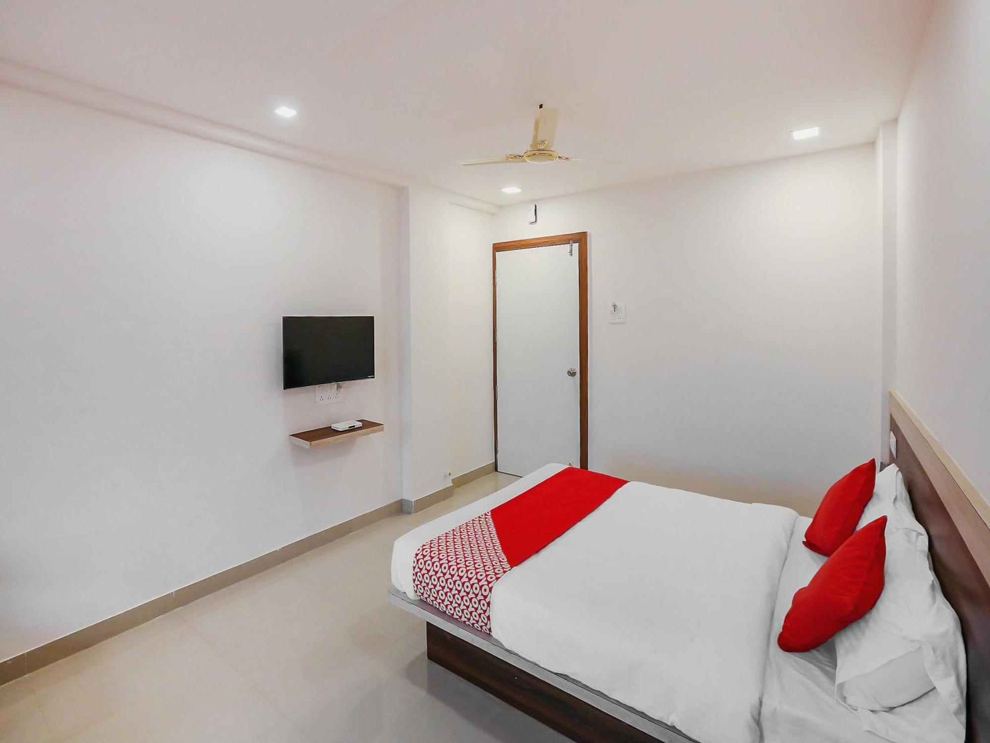Hotel O Pingara Executive Phursungi Exterior photo